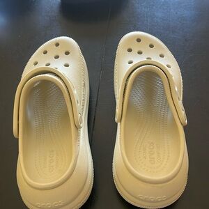 Brand new crocs